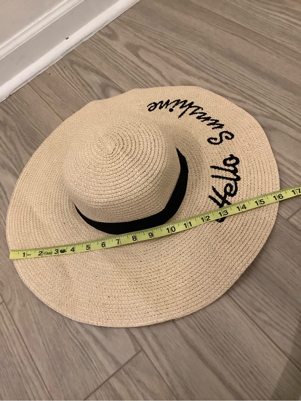 Altar’d State Hello Sunshine beach hat❤️❤️❤️❤️ - Picture 4 of 7